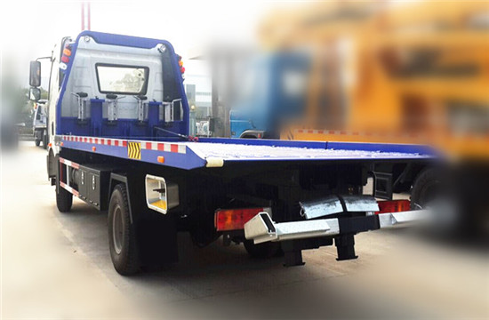 解放J6清障车