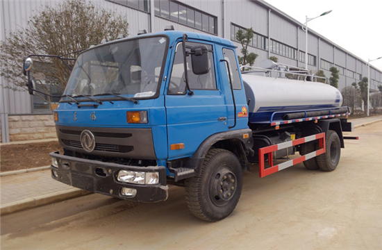 东风145平头10方吸粪车