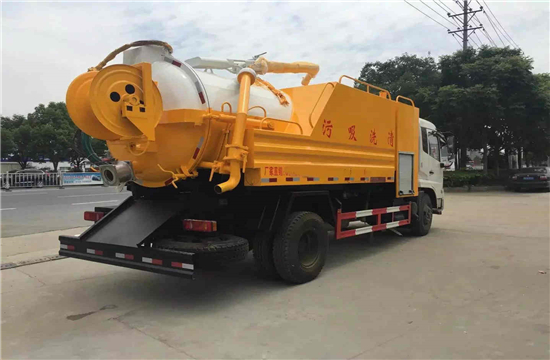 东风天锦管道疏通车