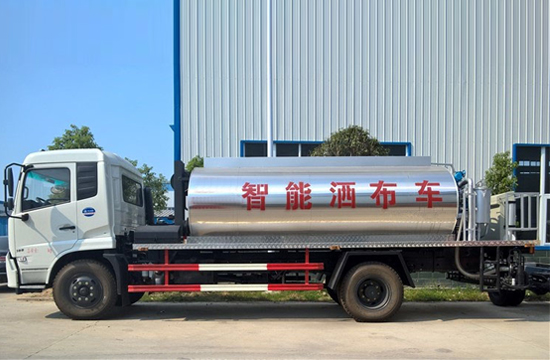 东风天锦沥青洒布车