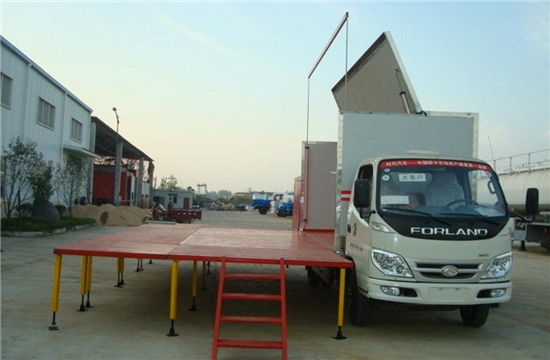 时代舞台车