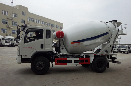 大运运途7方搅拌运输车