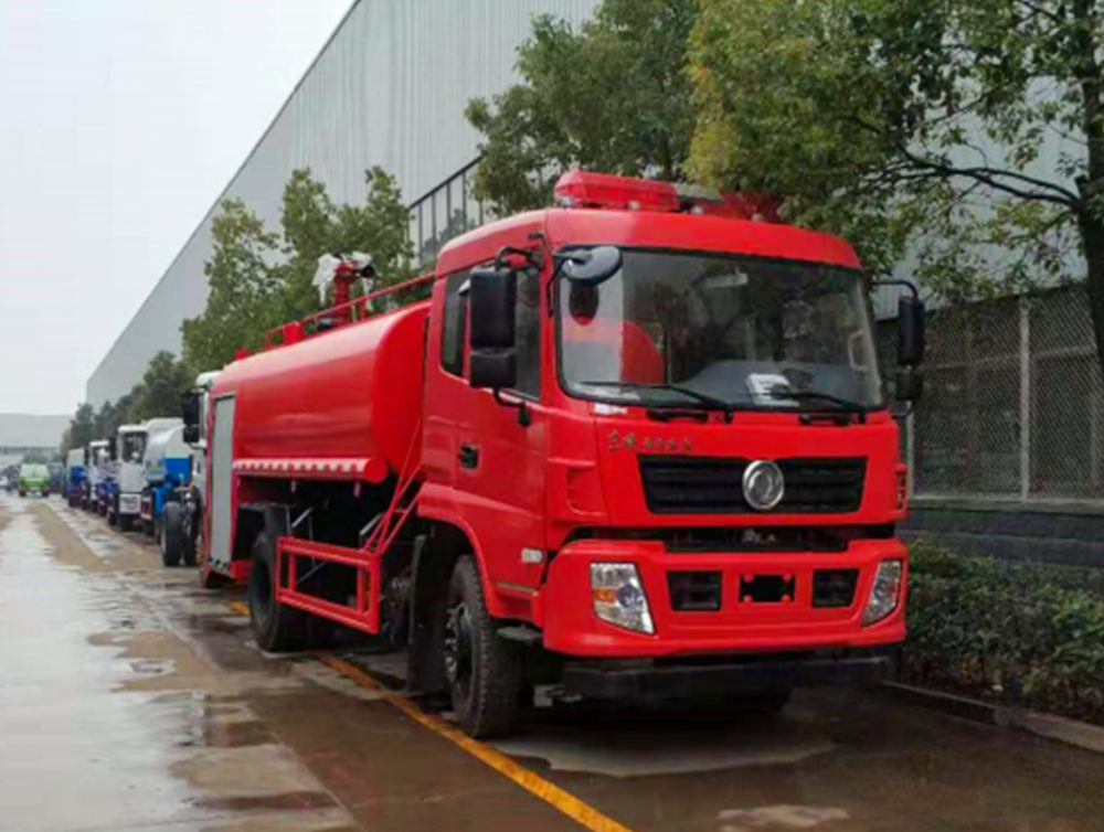 10T东风新款消防洒水车