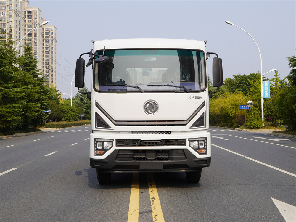 东风D9新款压缩垃圾车
