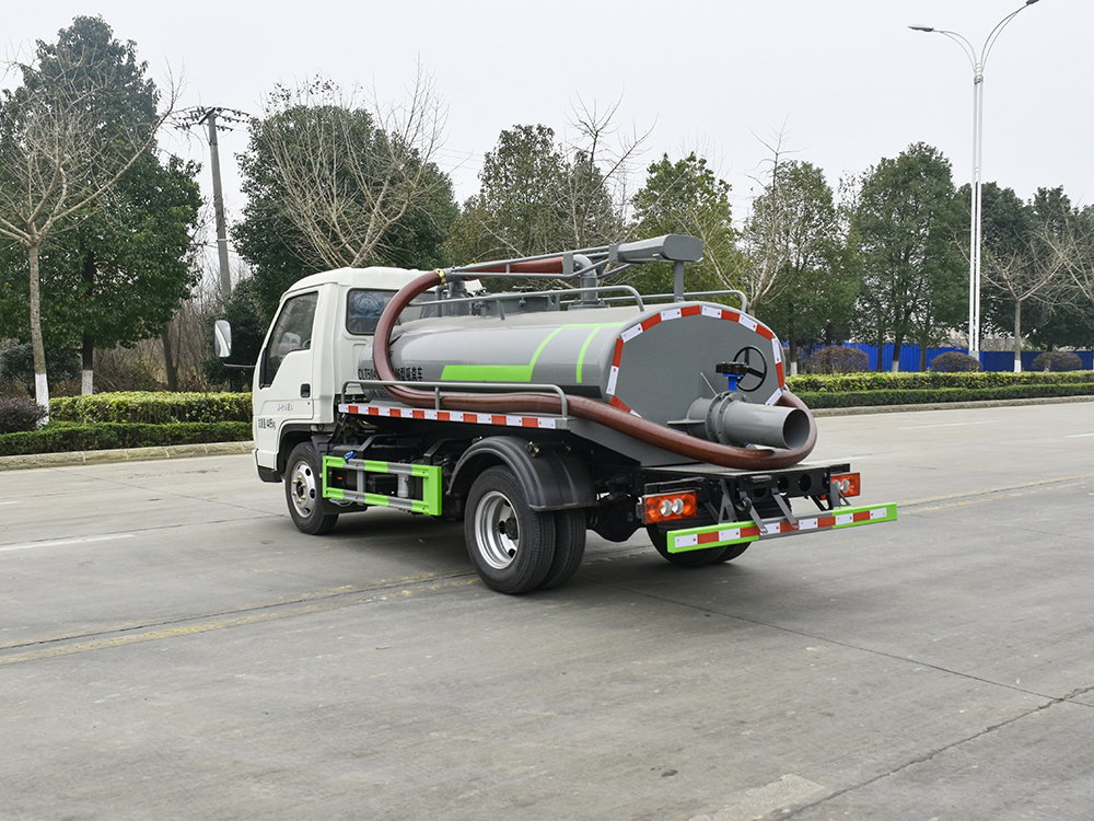 福田小卡之星3吸粪车