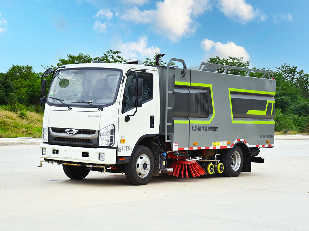 福田H2老款洗扫车