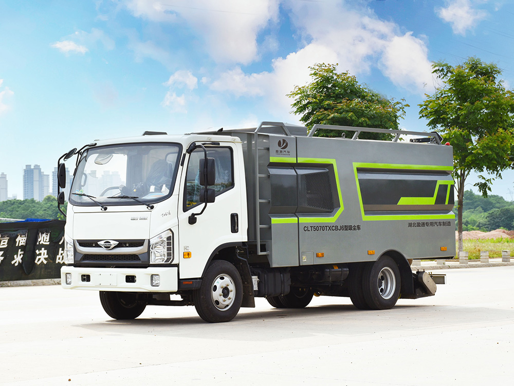 福田H2吸尘车